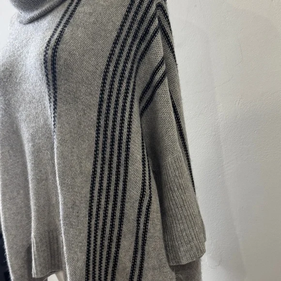 360Cashmere Gray 100% Cashmere Cowl Neck Oversized Sweater – Size XS